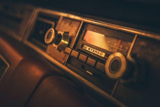 vintage-classic-car-radio-2021-08-26-23-04-40-utc
